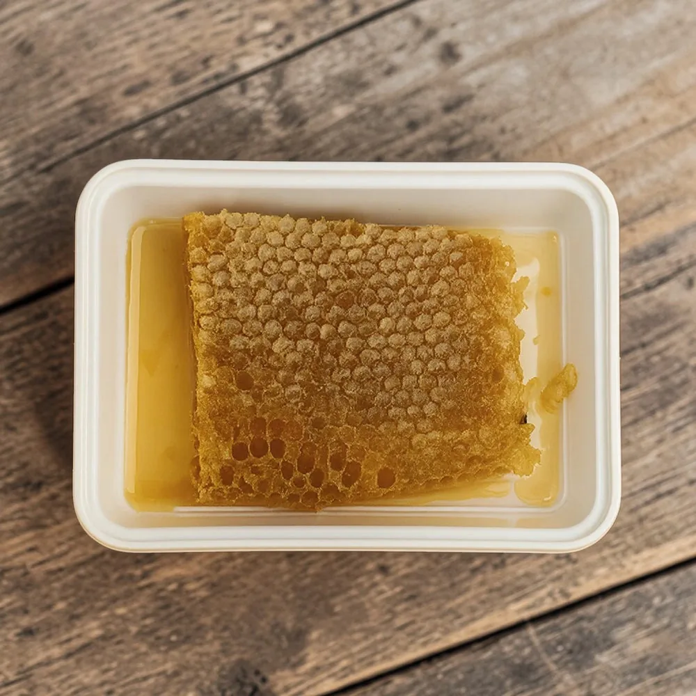 Fresh honeycomb